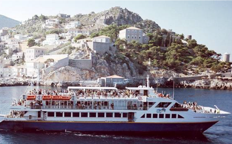 ΜΟΝΟΗΜΕΡΗ ΚΡΟΥΑΖΙΕΡΑ