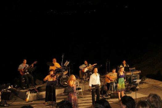 Add Image Description