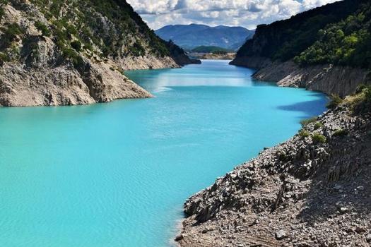 Add Image Description