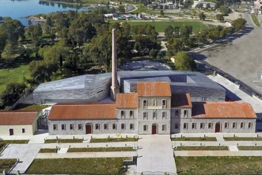 Add Image Description