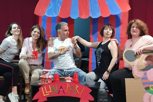 Add Image Description