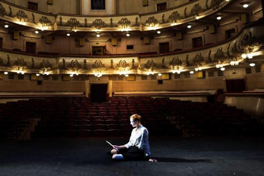 Add Image Description