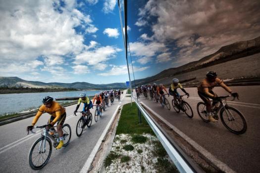 Add Image Description