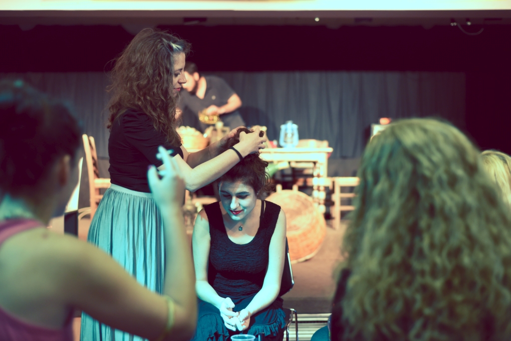 ΘΕΑΤΡΙΚΗ ΟΜΑΔΑ ΑΘΟΣ